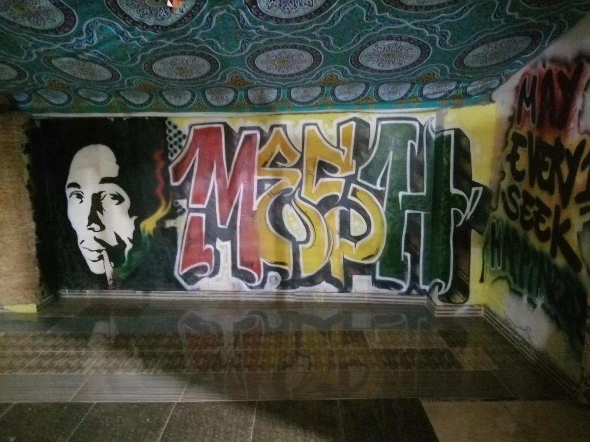 Bob Marley Hotel 樂蜀 外观 照片